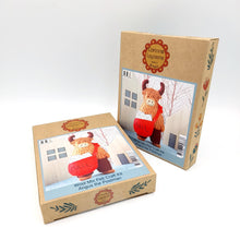 Load image into Gallery viewer, Angus the Postman Felt Craft Mini Kit - Off The Trail Gifts
